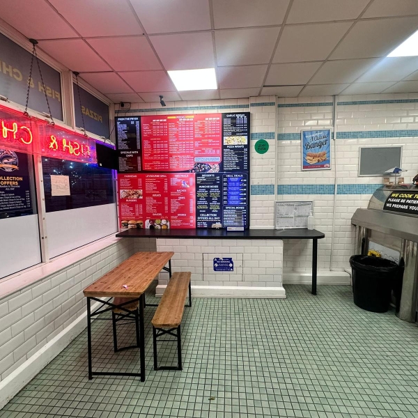 RECENTLY CLOSED FULLY FITTED FISH CHIPS AND PIZZA TAKEAWAY IN VERY SOUGHT AFTER LOCATION IN TYNE AND WEAR